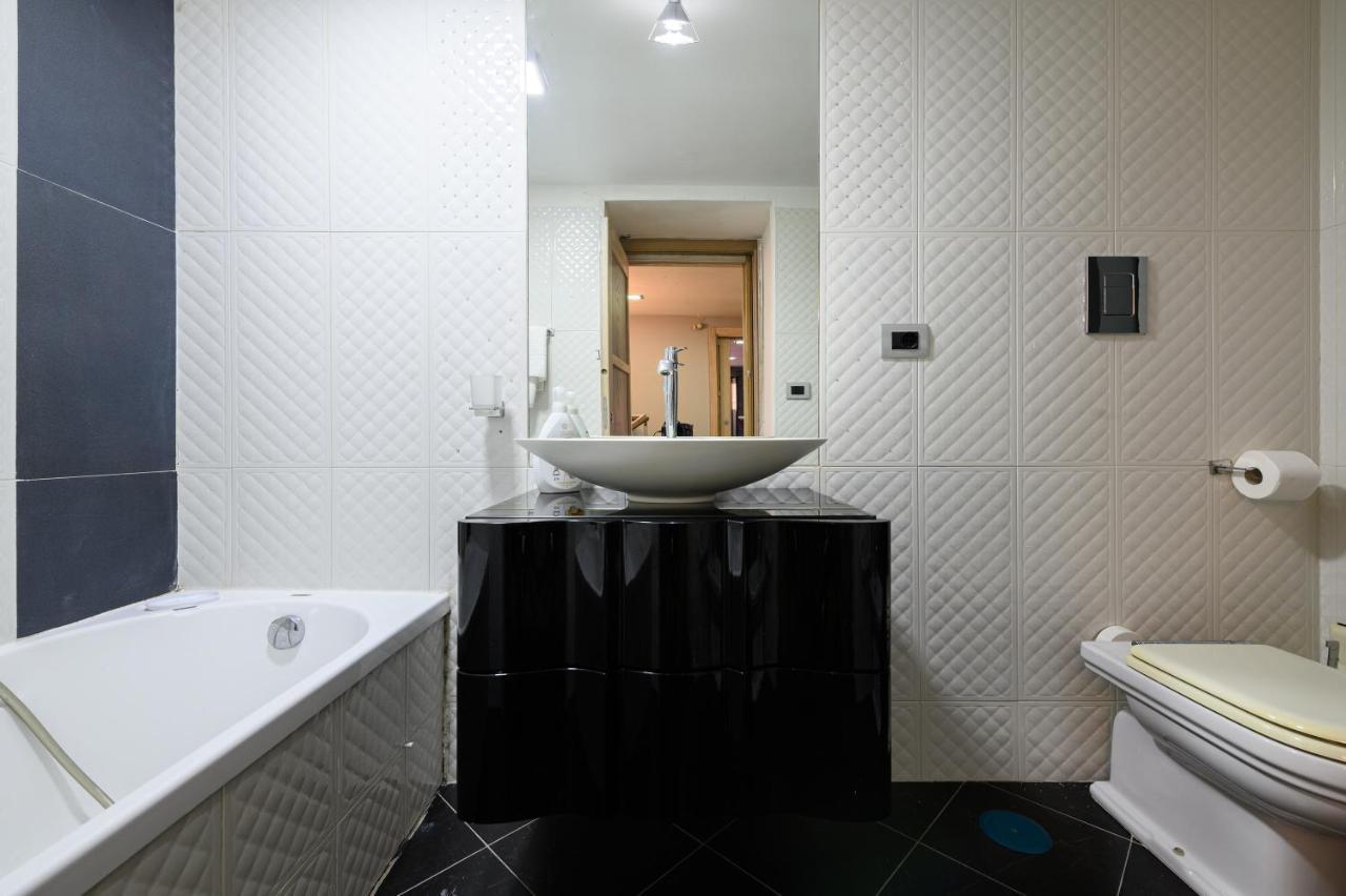 Fox Holiday Home In The Port Napoli Ngoại thất bức ảnh