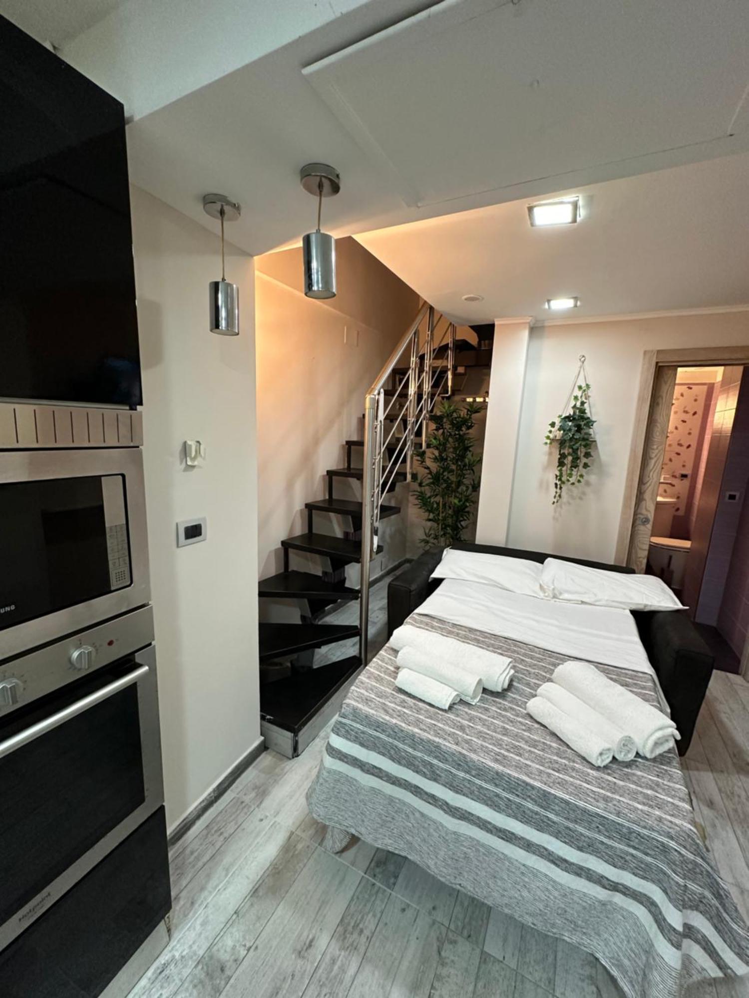 Fox Holiday Home In The Port Napoli Ngoại thất bức ảnh